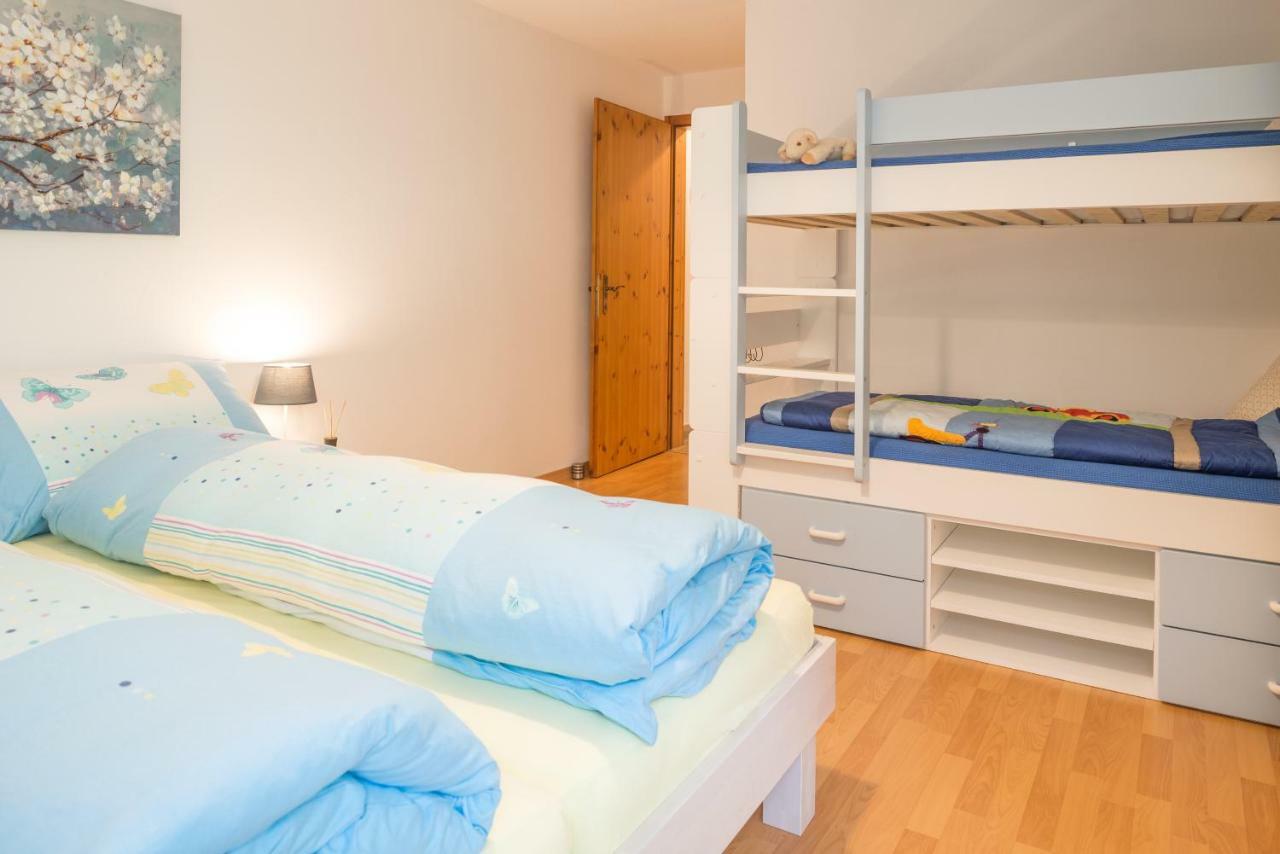 Casa Sur Plaun - 3.5 Zimmerwohnung Sagogn エクステリア 写真